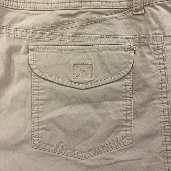 Intro Casual Elegance Stretch Tan Shorts - Picture 7 of 10